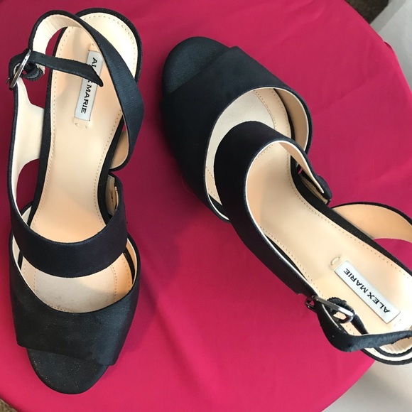 Alex Marie Black Slingback Sandals with Textured Fabric and Very Comfortable. - Picture 3 of 12